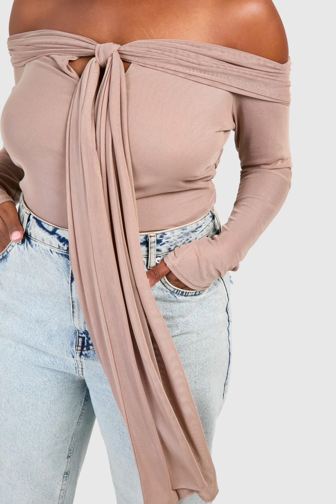 Body grande taille à manches longues et encolure en clé