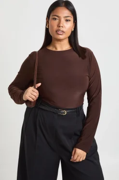 boohoo Body Grande Taille à Manches Longues en Jersey Soyeux Double Épaisseur<Femme Looks Chocolat|Tops