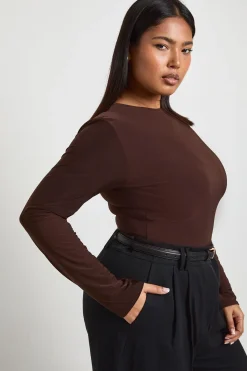 boohoo Body Grande Taille à Manches Longues en Jersey Soyeux Double Épaisseur<Femme Looks Chocolat|Tops