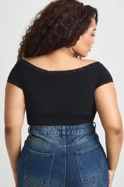 boohoo Body Grande Taille à Épaules Dénudées avec Finition Dentelle<Femme Satin Et Dentelle|Tops