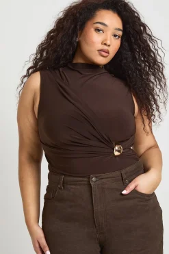 boohoo Body Grande Taille Sans Manches Drapé Froncé À Bordure Dorée<Femme Looks Chocolat|Tops