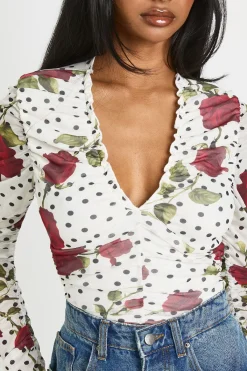 boohoo Body À Manches Longues En Mesh À Pois Et Roses Avec Encolure Froncée<Femme Pois|Tops