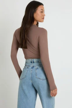 boohoo Body Moulant À Col Rond Et Manches Longues Coupe Tall<Femme Tops