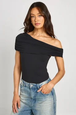 boohoo Body Épaules Dénudées En Tissu Slinky Mat Pour Femme Grande Taille<Femme Tops