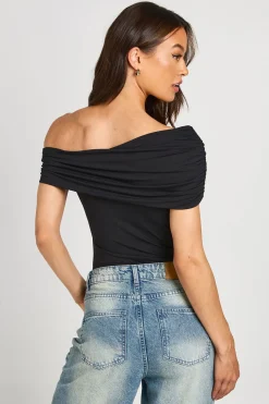 boohoo Body Épaules Dénudées En Tissu Slinky Mat Pour Femme Grande Taille<Femme Tops