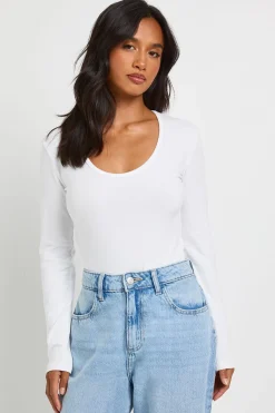 Body Petite À Manches Longues Et Encolure Arrondie Basic