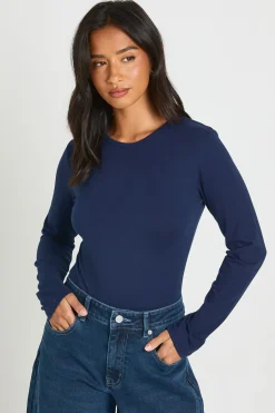 boohoo Body Petite À Manches Longues Et Col Rond Basique<Femme Basiques|Tops