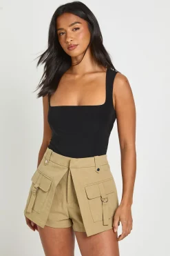 boohoo Body Petit À Encolure Carrée Sans Manches En Tissu Slinky Double Épaisseur<Femme Tops