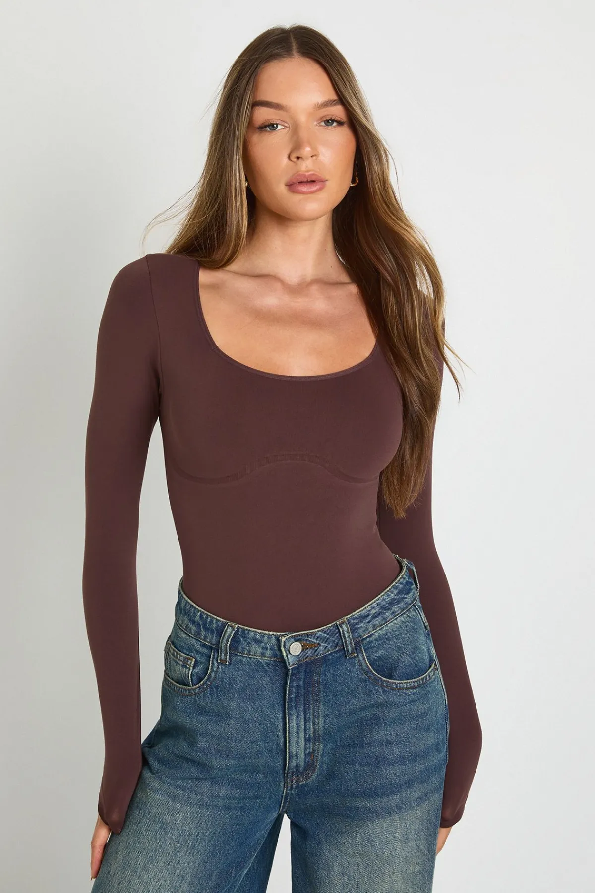 boohoo Body sans couture à encolure échancrée et manches longues<Femme Looks Chocolat|Tops D’Automne