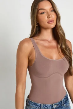 boohoo Body sans manches sans coutures à col échancré<Femme Tops