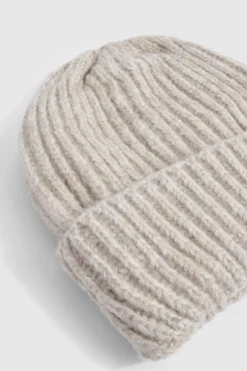 Bonnet en maille côtelée douce
