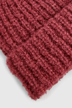 Bonnet en maille douce bordeaux