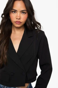 Boohoo Basics Blazer Court Boxy à Détail de Poche
