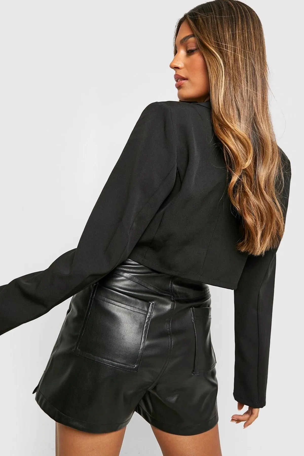boohoo Basics Blazer Court Bouton Unique Tissé<Femme Blazers|Vestes & Manteaux