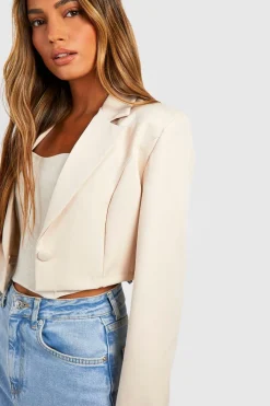 boohoo Basics Blazer crop en tissu tissé à un bouton<Femme Blazers|Vestes & Manteaux