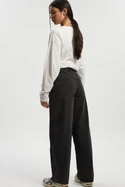Boohoo Basics Jeans à Jambes Larges