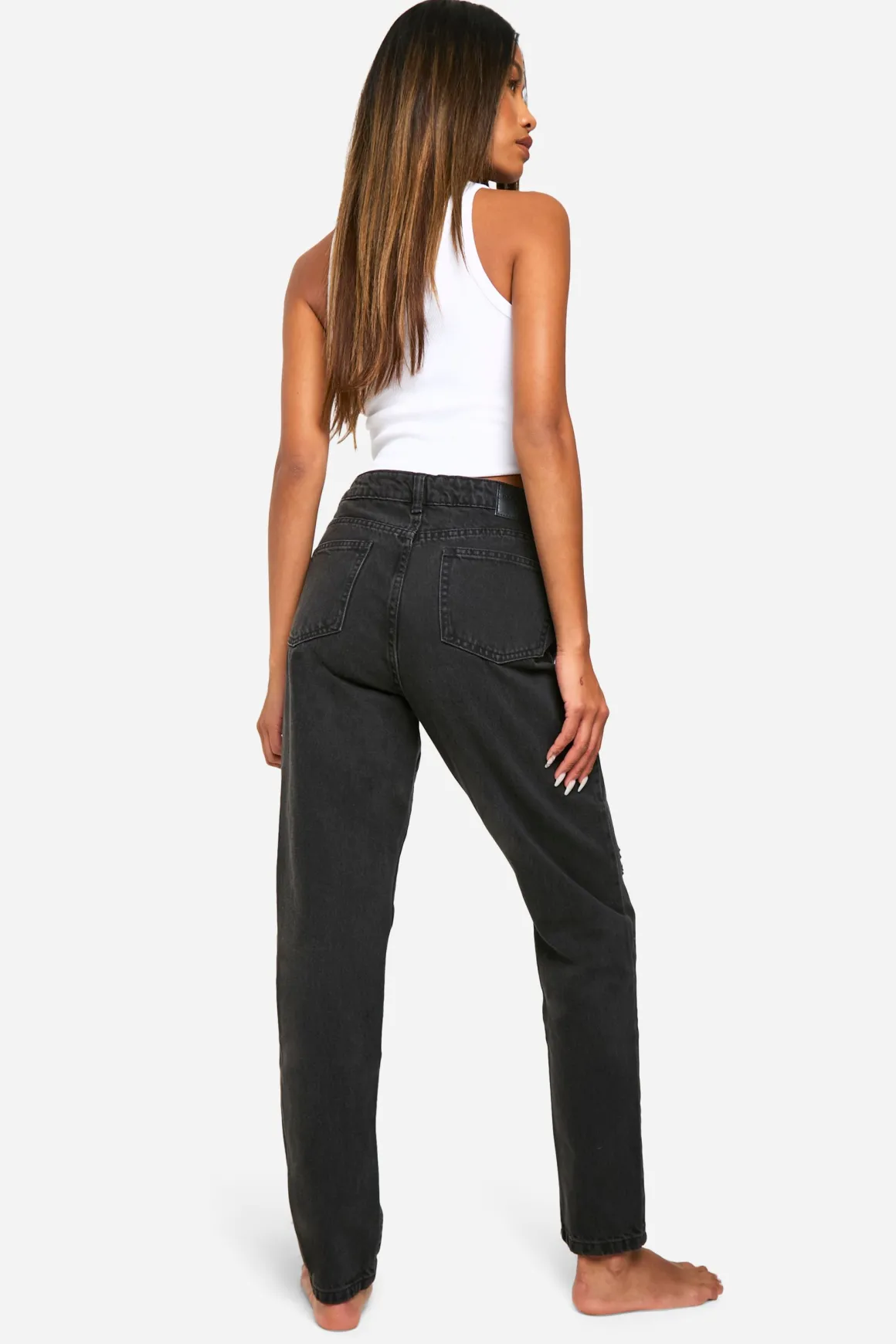 Boohoo Basics Jeans Mom Déchirés à Taille Haute 32 pouces