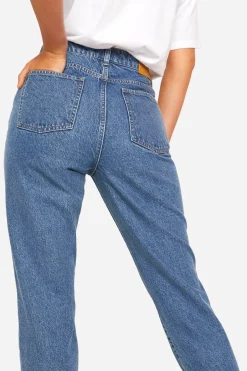 Boohoo Basics Jeans Mom Slim Fit Taille Haute 32 pouces