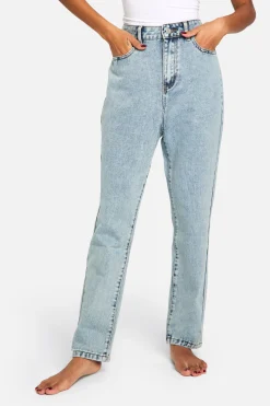 Boohoo Basics Jeans Slim Fit à Taille Haute