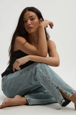 boohoo Basics Jeans Taille Haute à Ourlet Fendu et Jambe Droite<Femme Denim|Jeans
