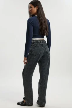 boohoo Basics Jeans taille haute à ourlet fendu et jambe droite<Femme Denim|Jeans