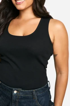 Boohoo Basics Plus Débardeur Côtelé à Larges Bretelles et Longueur Intégrale