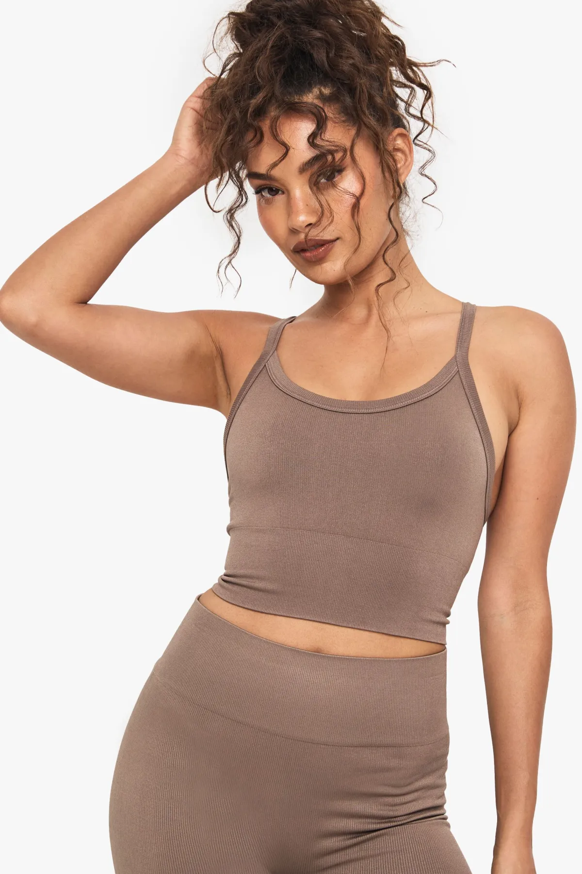 boohoo Basics Soutien-gorge de sport léger à maintien longline en côtes sans couture<Femme Athleisure|Vêtements De Sport
