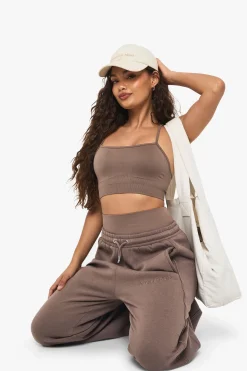 Boohoo Basics Soutien-gorge de sport léger, rembourré et à maintien optimal en côtes sans couture