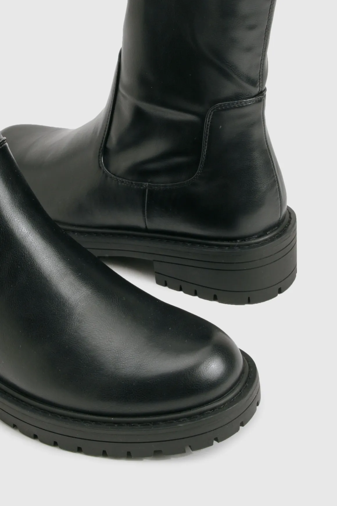 Botte pour pieds larges à talon bloc massif