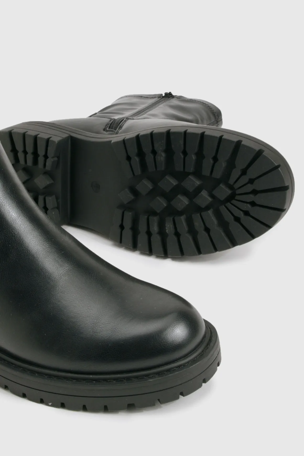 Botte pour pieds larges à talon bloc massif
