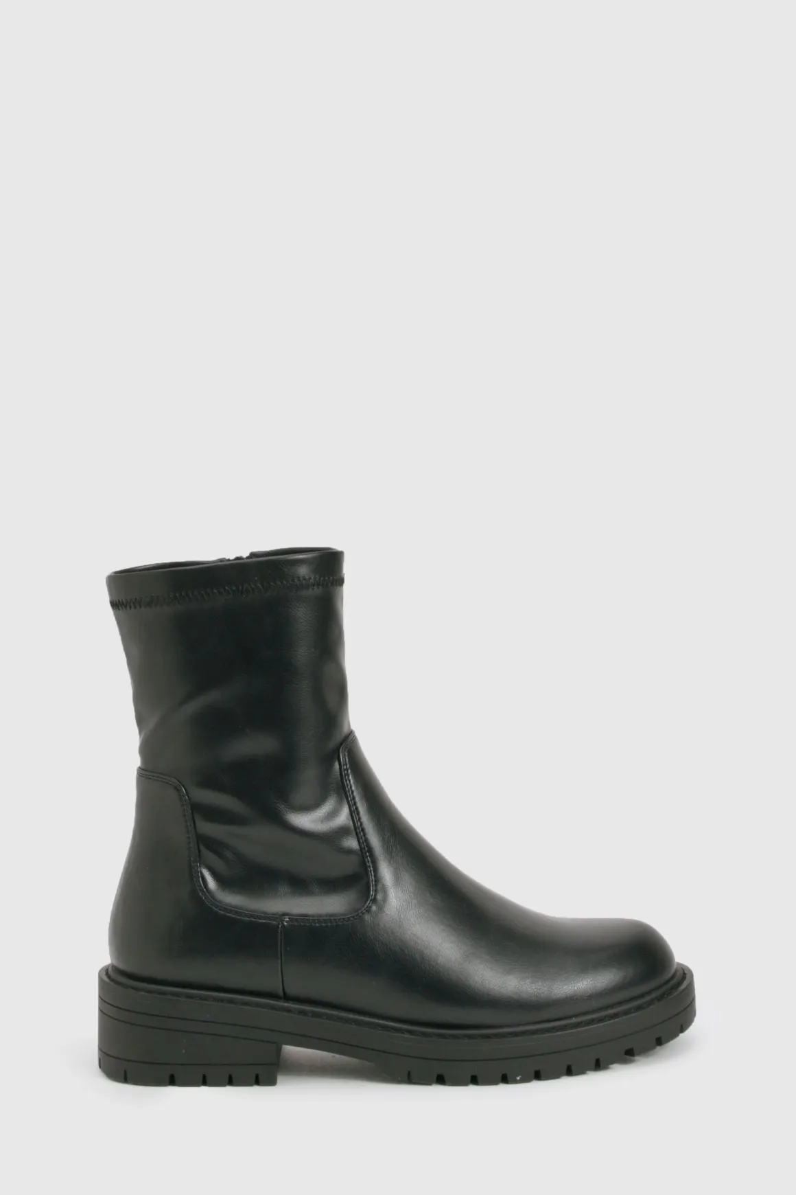 Botte pour pieds larges à talon bloc massif