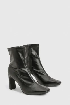 boohoo Bottes chaussette à talon bloc pour pieds larges< Bottes|Bottes Noires