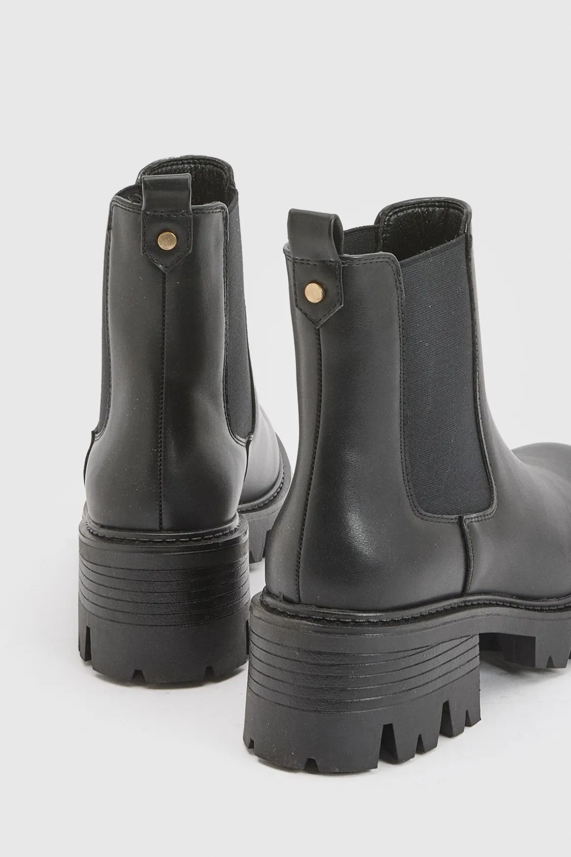 Bottes Chelsea À Détail Languette Et Semelle Épaisse