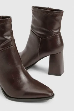 Bottes cheville à talon évasé style sock