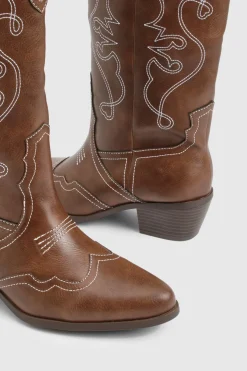 Bottes de cow-boy western à détails brodés