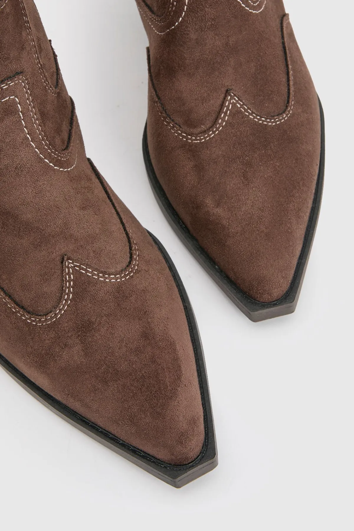 boohoo Bottes De Cowboy Western En Faux Suède À Surpiqûres Contrastées< Bottes|Bottes En Daim