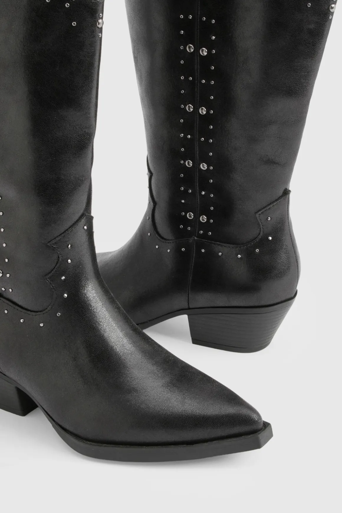 Bottes de cowboy western montantes en faux suède avec détails cloutés