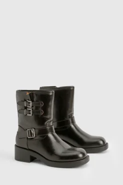 Bottes de motard au détail de boucle style vintage