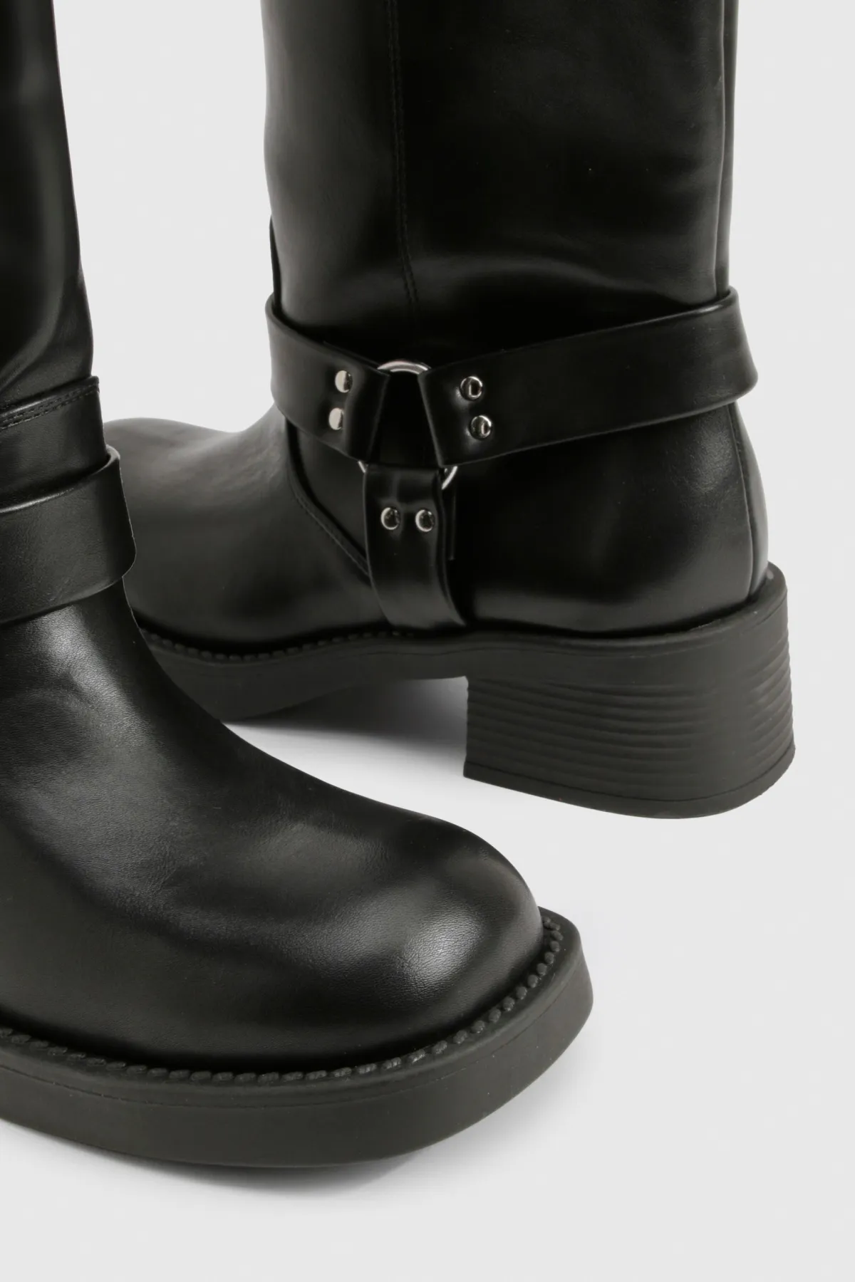 boohoo Bottes de motard en veau épuré à anneau en D< Bottes|Bottes Motardes