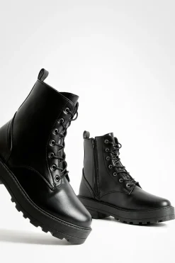 boohoo Bottes de randonnée chunky à lacets< Bottes|Bottes Noires