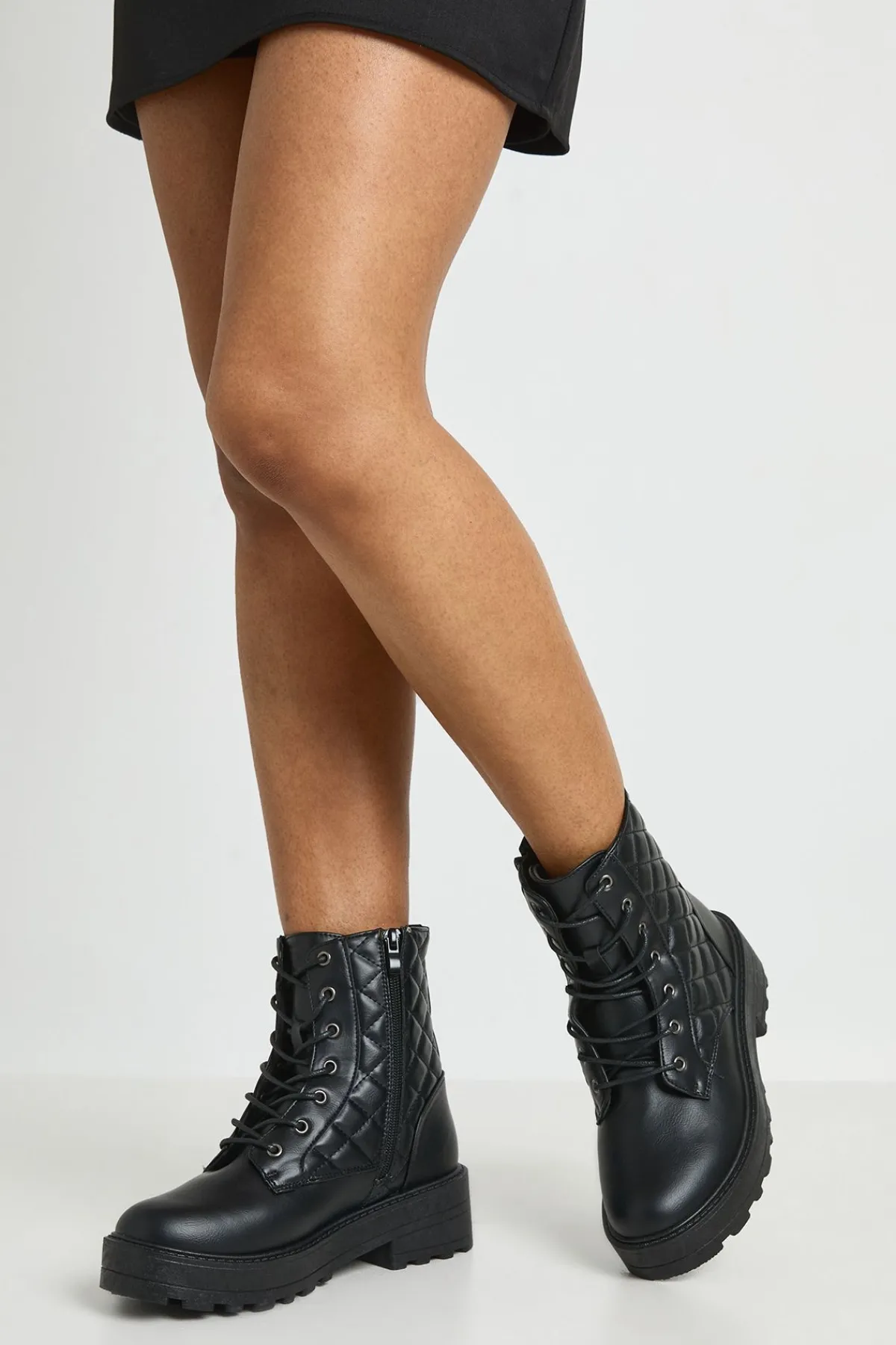 boohoo Bottes De Randonnée Matelassées Coupe Large< Bottes|Bottes Noires