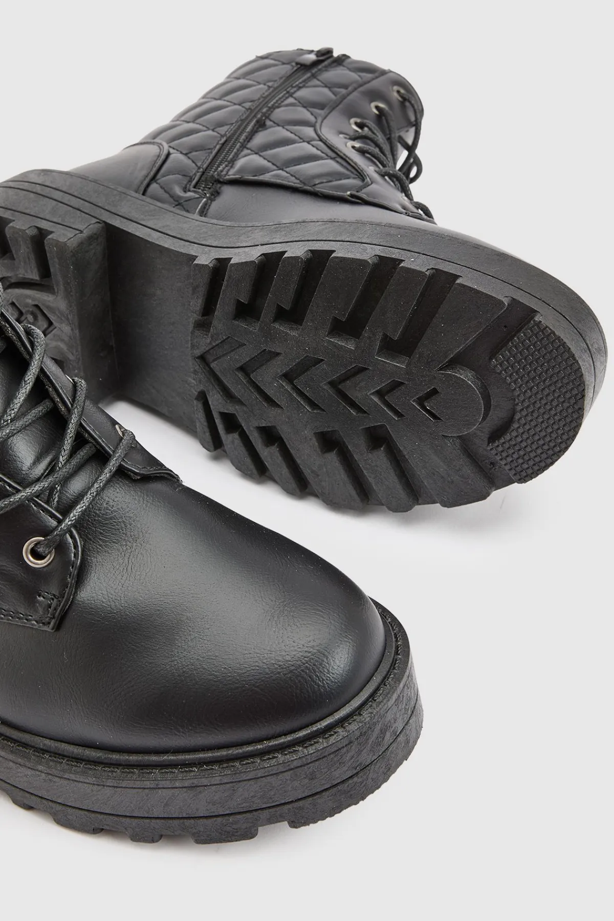 boohoo Bottes De Randonnée Matelassées Coupe Large< Bottes|Bottes Noires