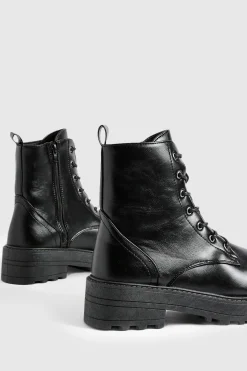 Bottes de randonneur chunky à laçage et coupe large