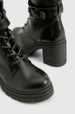 Bottes de randonneur à lacets avec détail de boucle