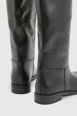 Bottes Hautes À Colonne Avec Détail De Quincaillerie