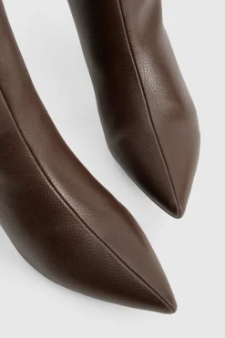 boohoo Bottes hautes jusqu'aux genoux texturées « Column » à talon bas< Looks Chocolat|Bottes