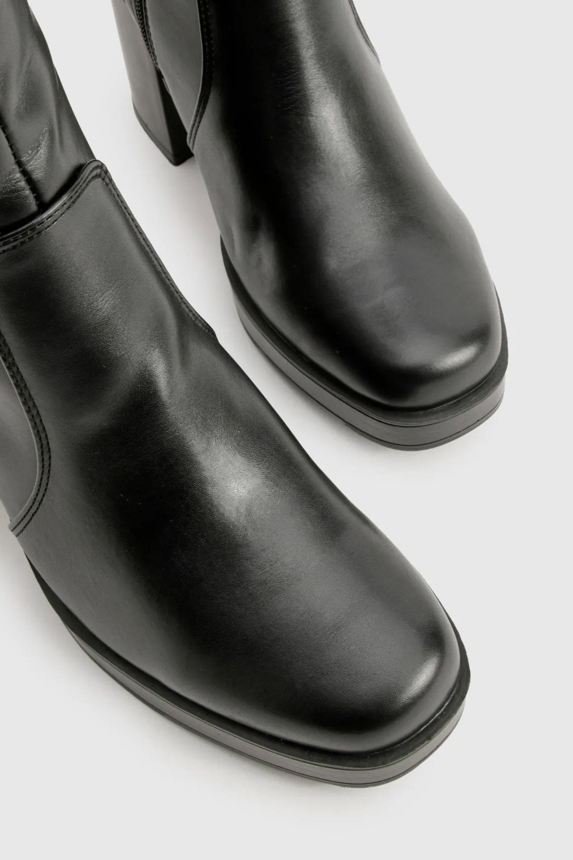 Bottes Hautes À Plateforme Et Talon Bloc