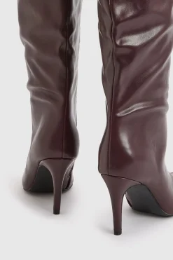 Bottes Hauteur Genou À Talon Aiguille Et Bout Pointu