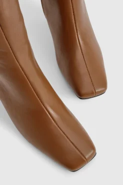 Bottes montantes à bout carré pointu