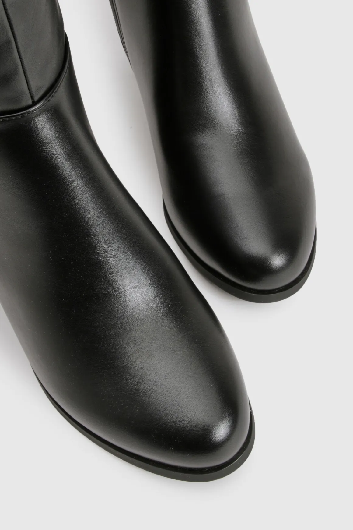 Bottes montantes à coupe large avec panneaux extensibles